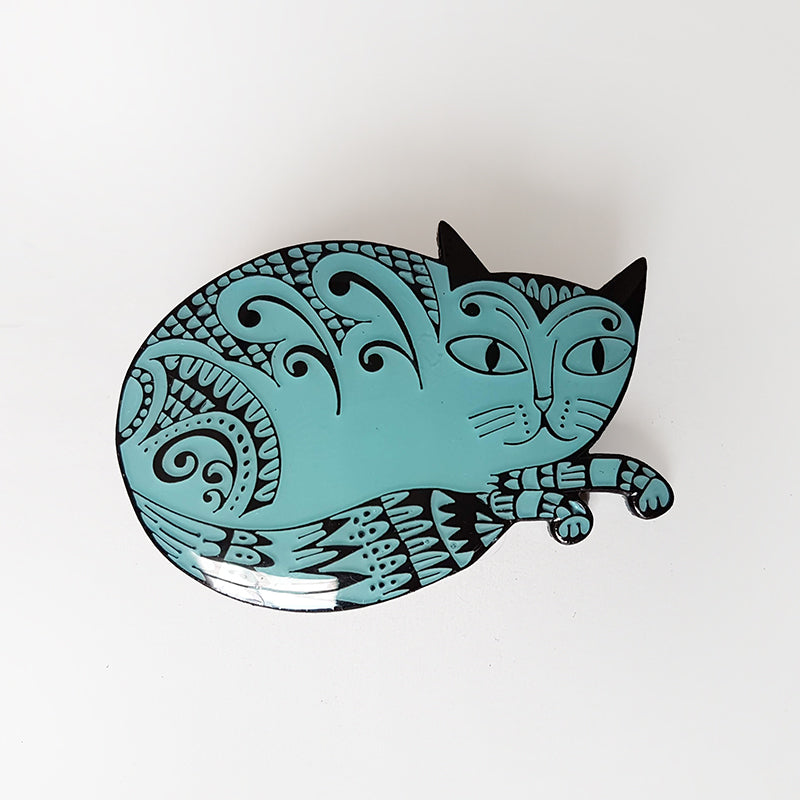Kitty Pin Badge Enamel cat-shaped brooch in light blue