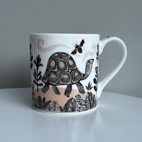 Fancy Handle Tortoise mug