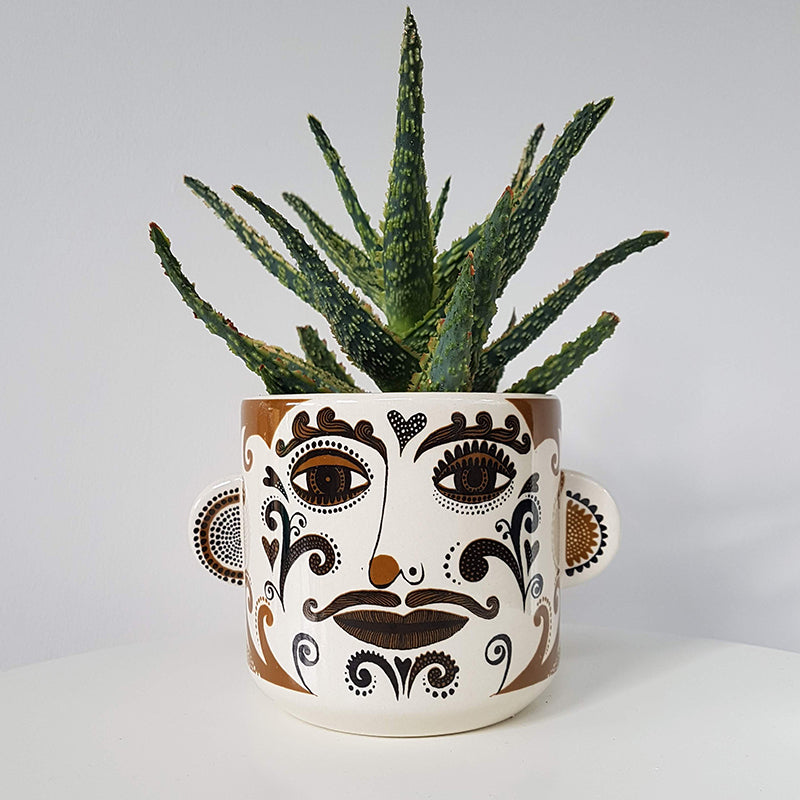 tobacco plant pot Clown plant pot (cream/tobacco) – Lush Designs
