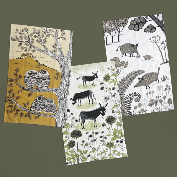 Animal Families tea towel bundle